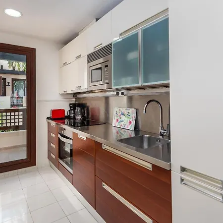 La Medina De Banus, Puerto Banus * ماربيا