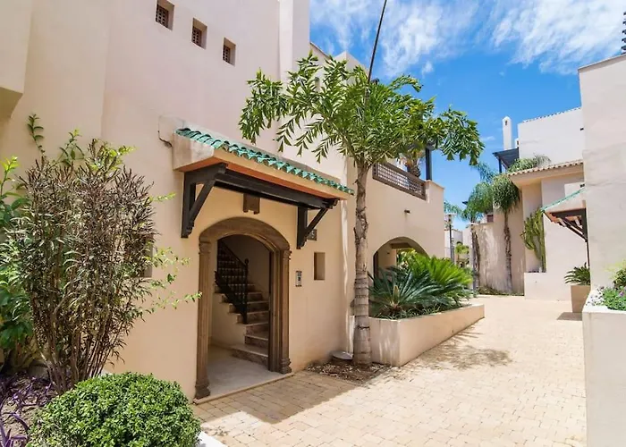 La Medina De Banus, Puerto Banus *