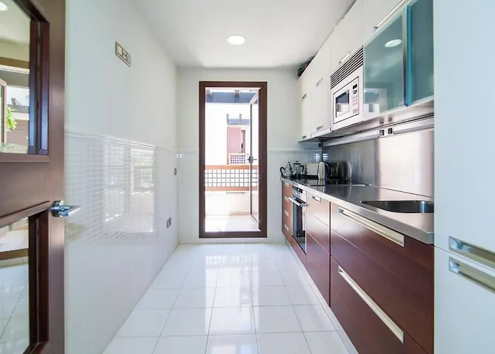 La Medina De Banus, Puerto Banus